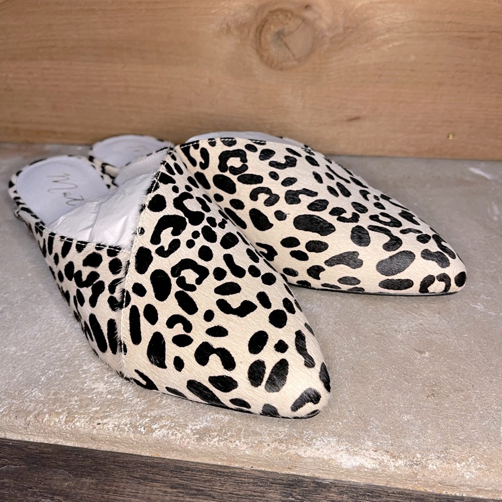 Matisse Lana Black and White Leopard Cow Hair Mule Size 8